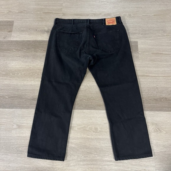 Levis 501 Black Straight Button Fly Mid Rise Denim Jeans Men's Size 42x30 - Picture 3 of 6